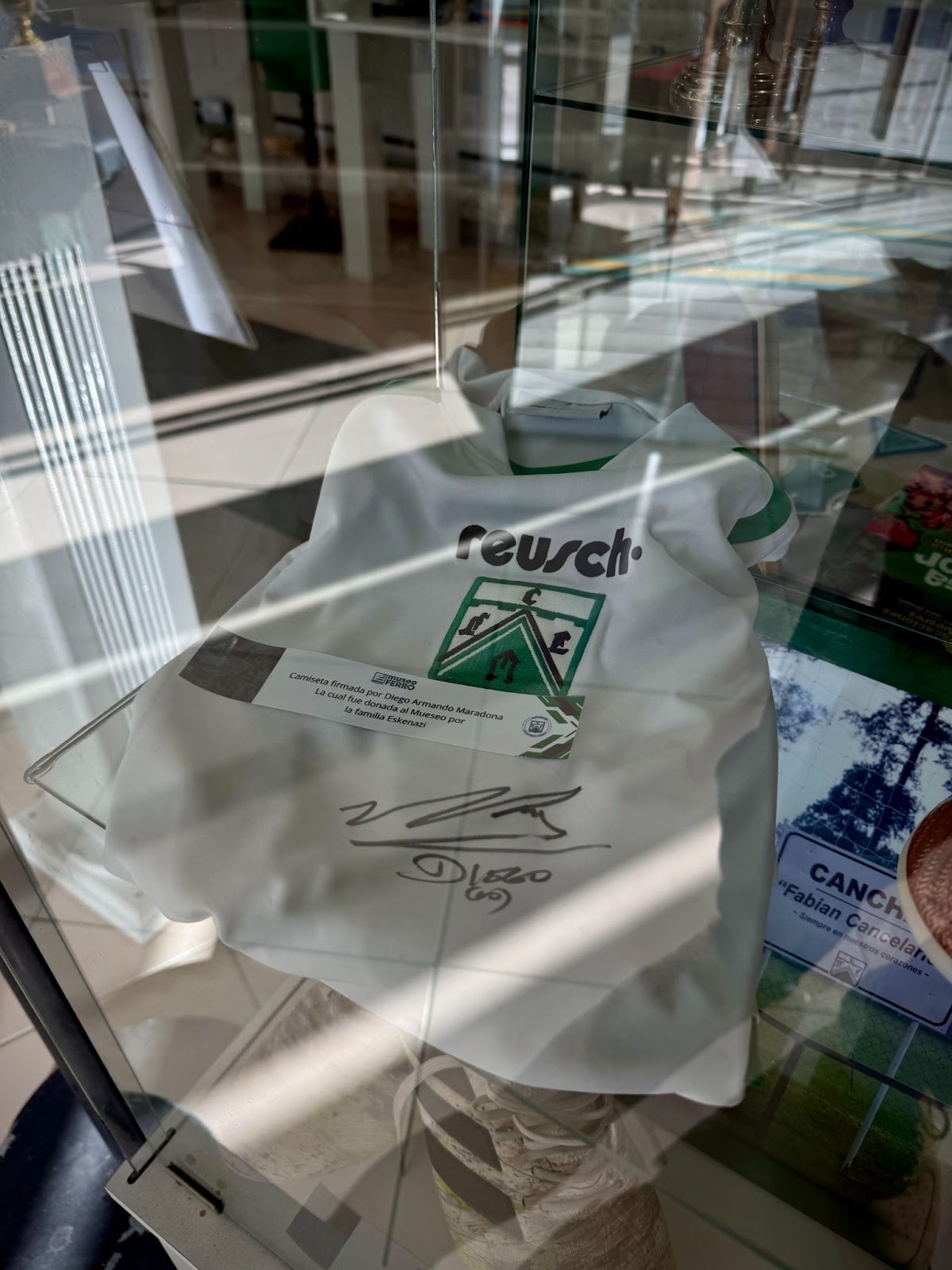 Club Ferro Carril Oeste - Estadio Arq. Ricardo Etcheverri — foto 7