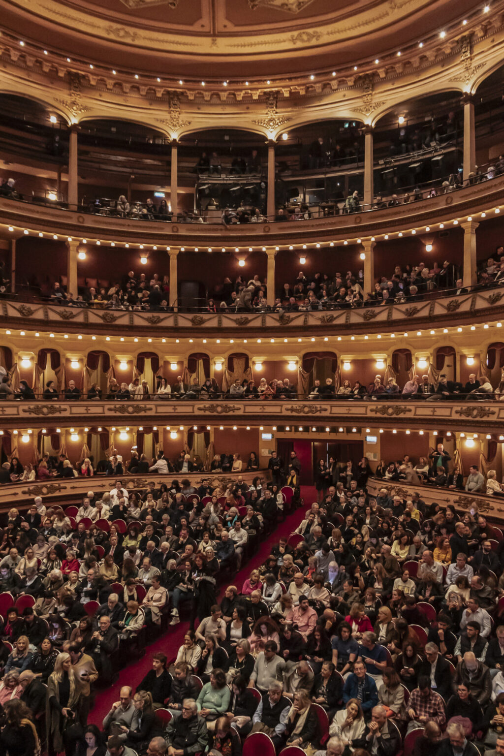 Teatro Avenida — foto 3